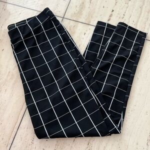 SHEIN Curve Women's Grid Pattern Pants - Black and White